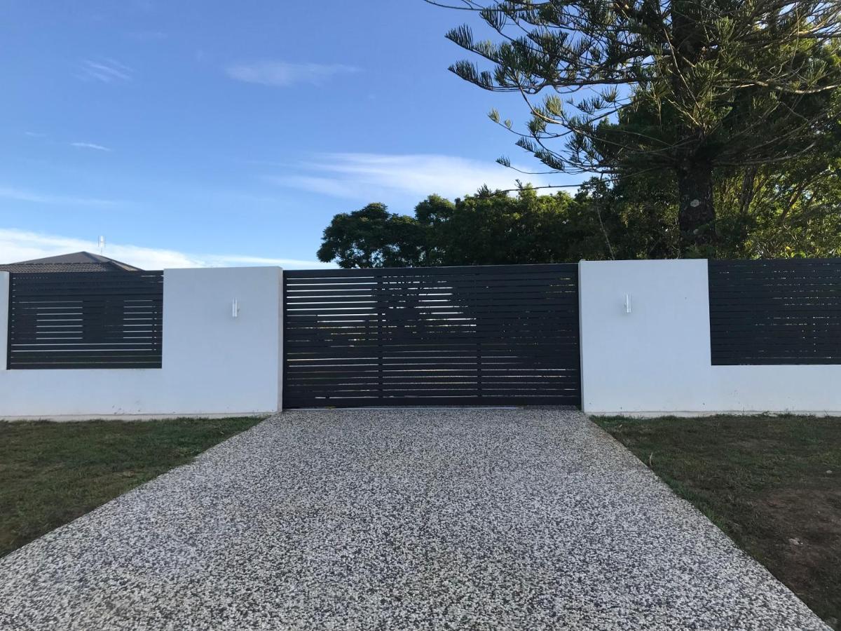 Ark Accommodation Glass House Mountains Esterno foto